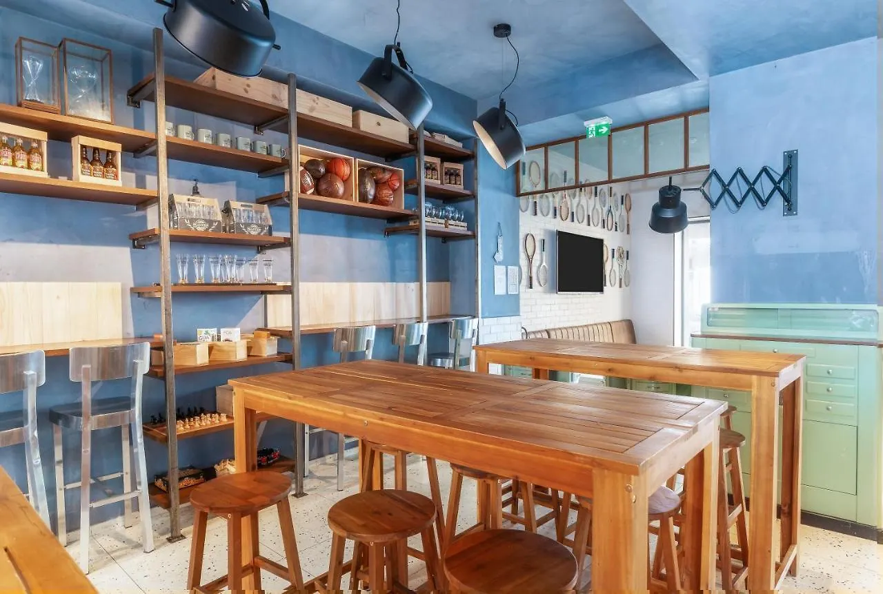 Hostel Ozz Νίκαια 0*,