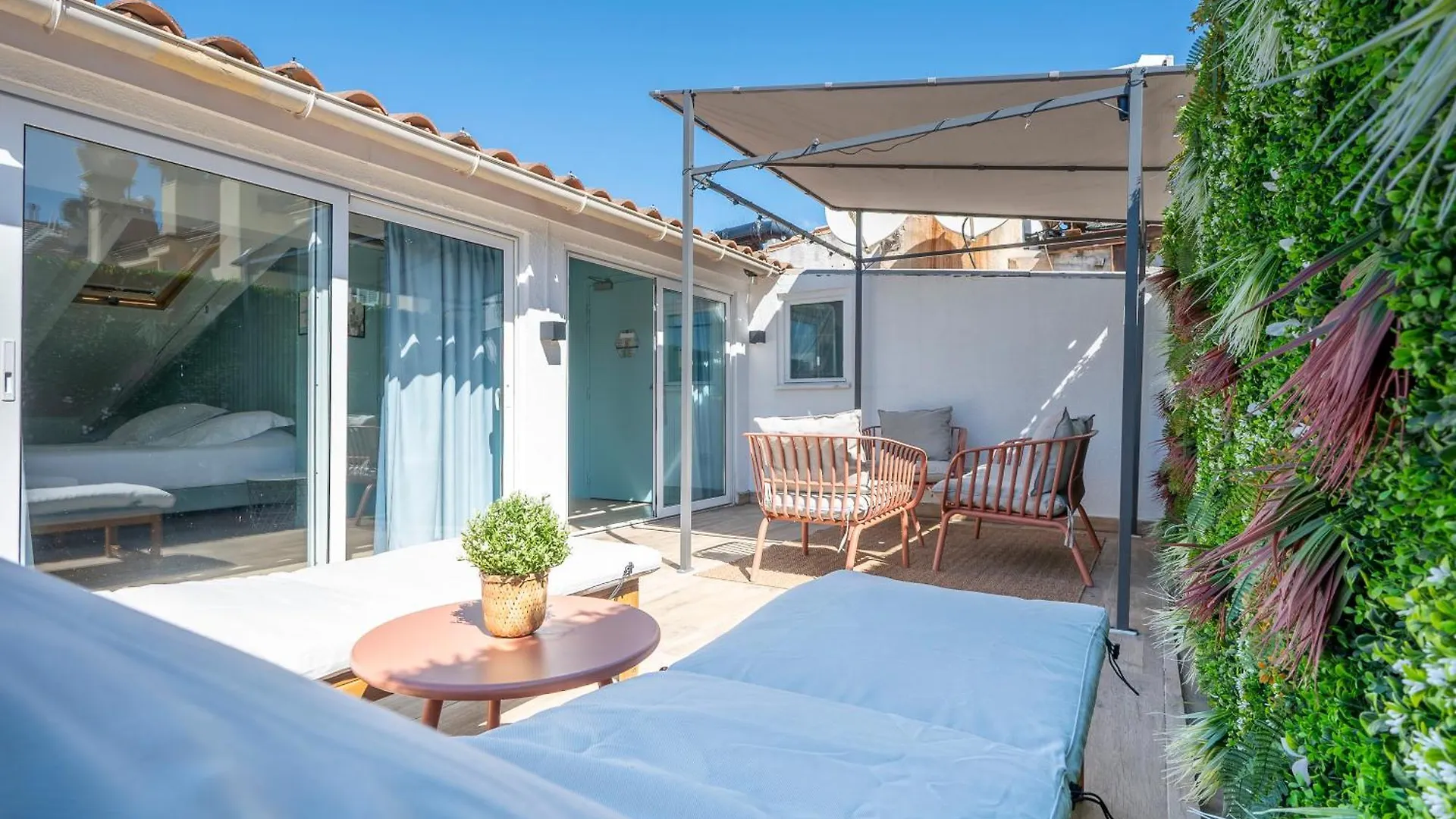 Hostel Ozz Νίκαια