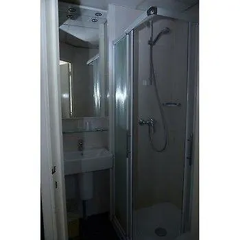 Hostel Ozz Nice