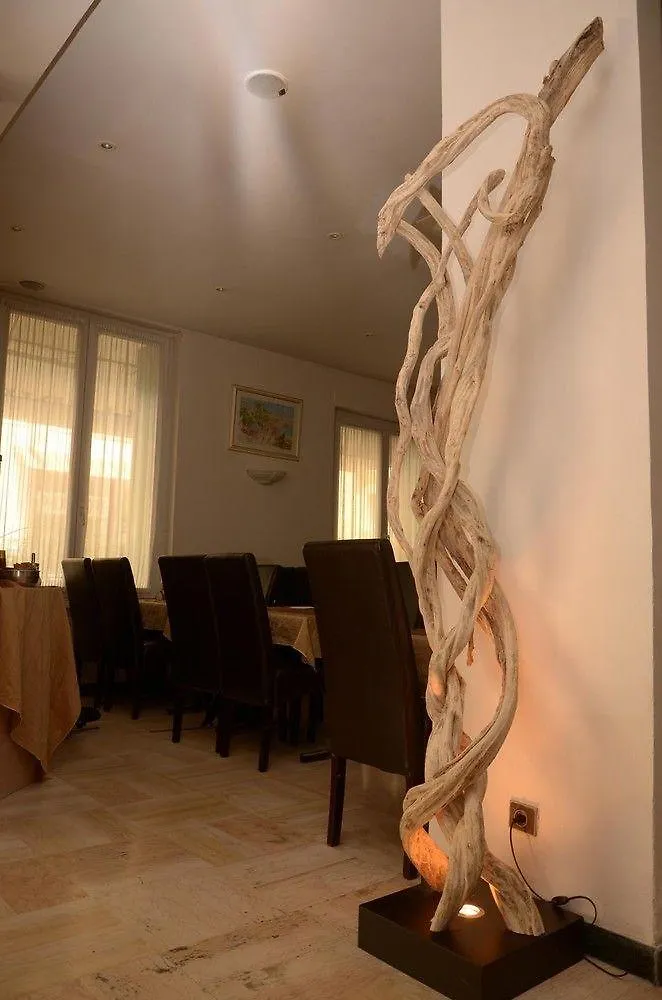Hostel Ozz ניס 0*,  צרפת